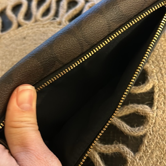 EUC Coach Trifold Wallet, Brown - Picture 9 of 10